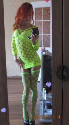 фотка Горячая милфа (инди)