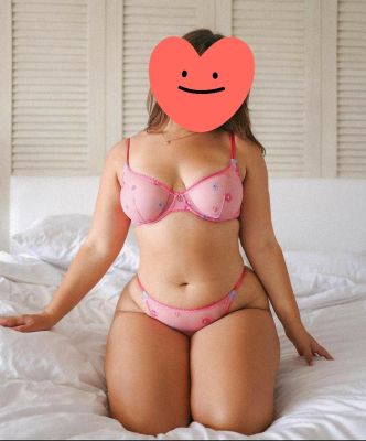 инди Блондинка полненькая 